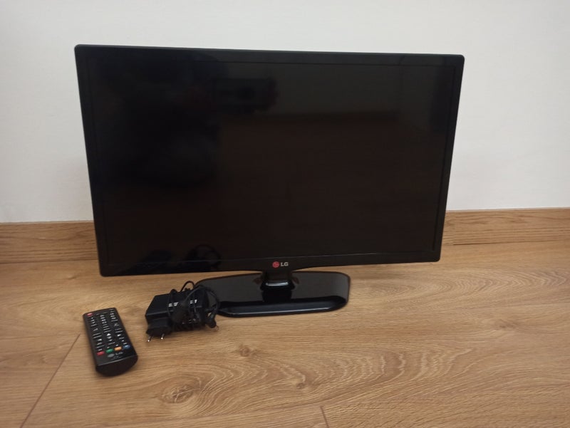 Televisor LG 23.6