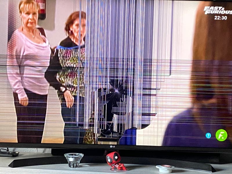 Televisor lg 49 pulgadas rota