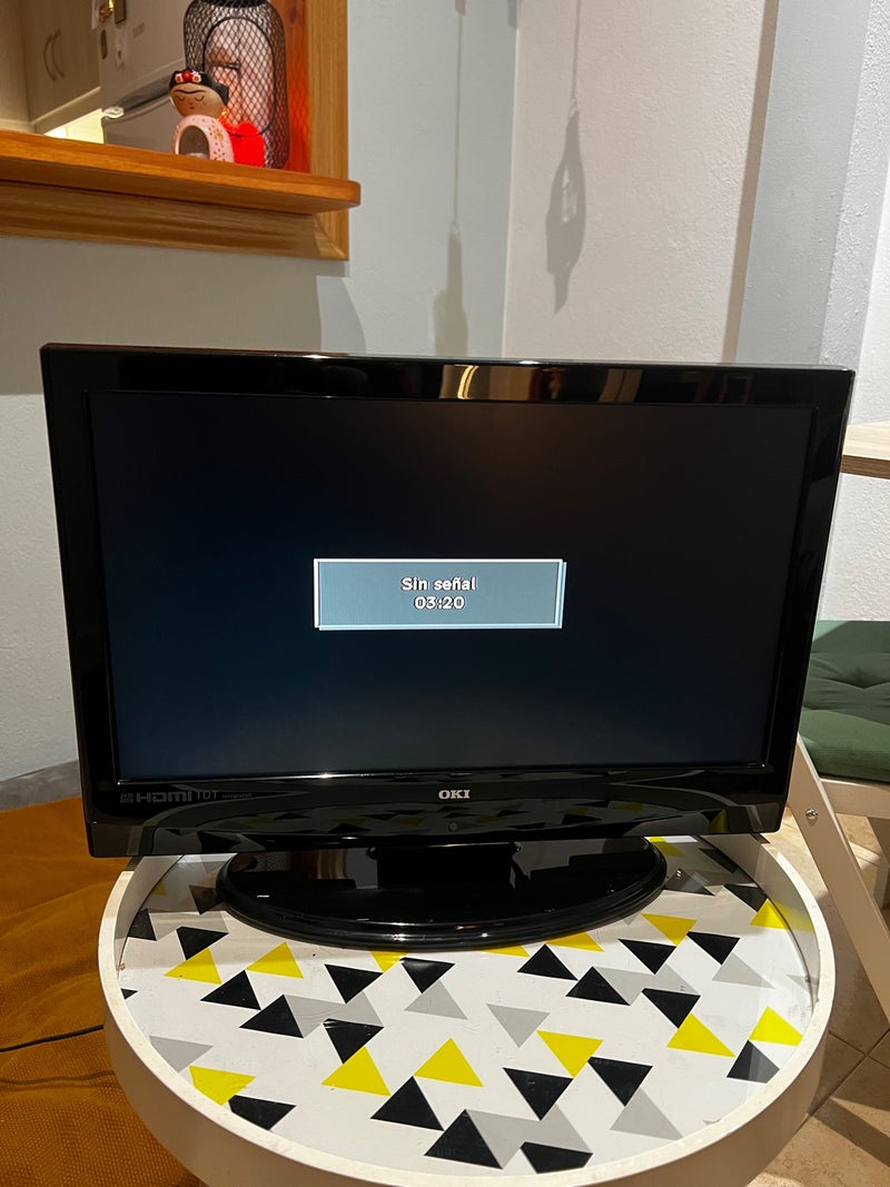 Televisor OKI de 19