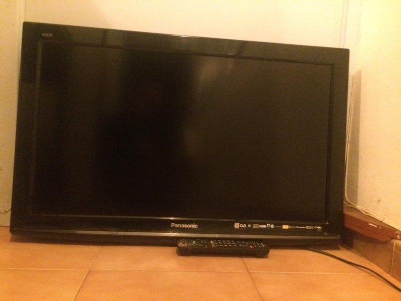 Televisor Panasonic 32 pulgadas.