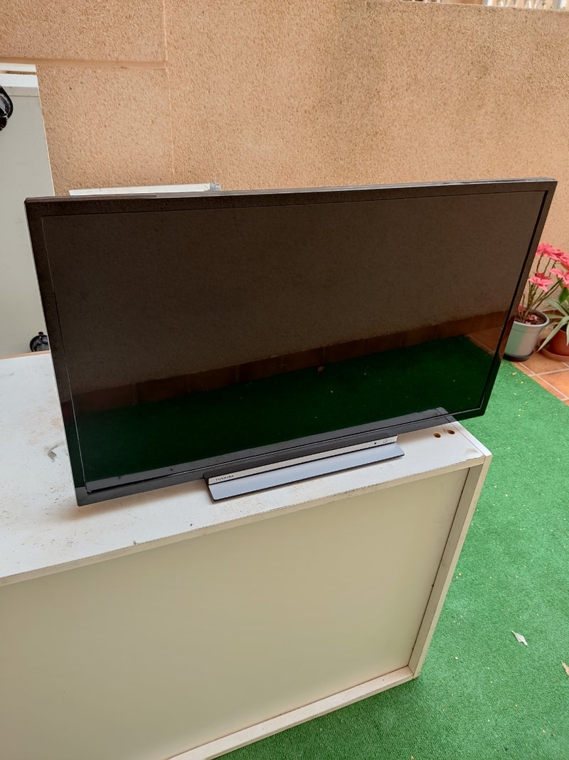 Televisor toshiba para arreglar o piezas