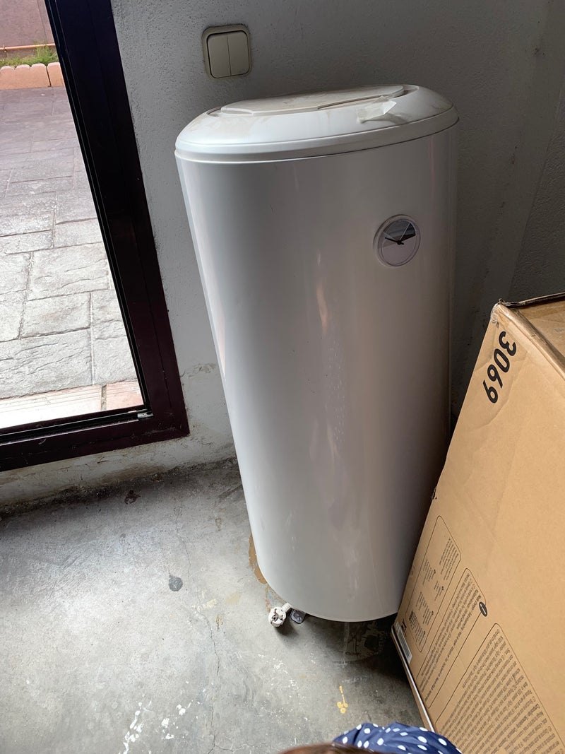 Termo agua caliente eléctrico