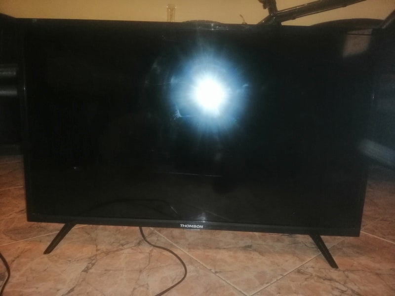 TV32 full HD Thompson 