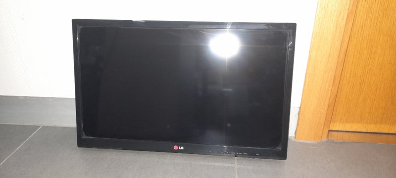 TV Lg 24