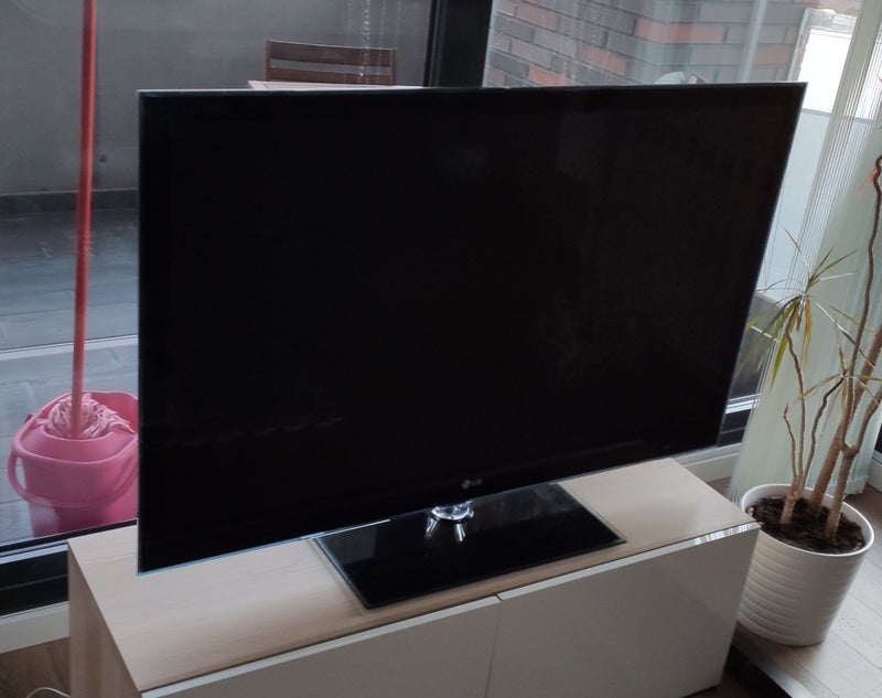 TV LG 50PK950 estropeada