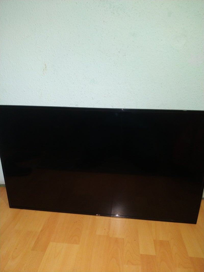 TV lg de 43 pulgadas enciende pero no se va bien e