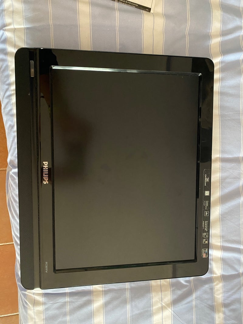 TV Philips LC7.2E LB 24'' HD Ready