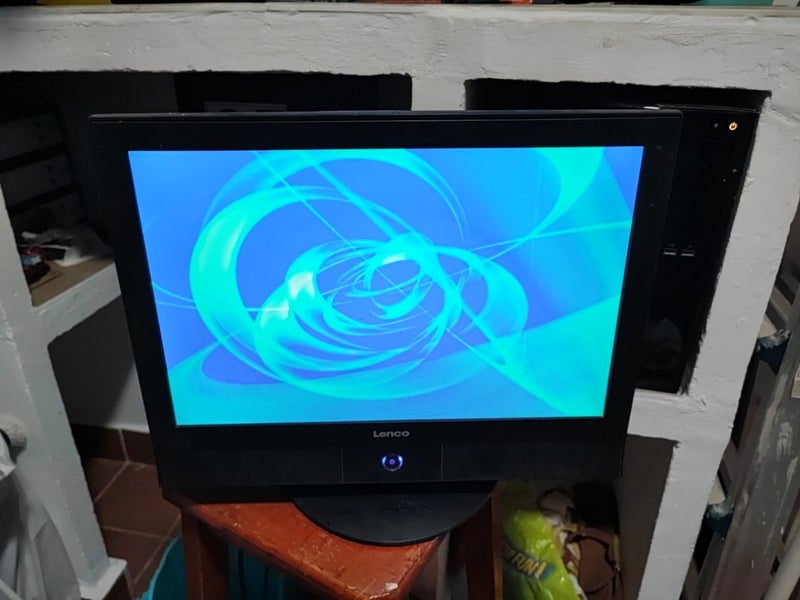 TV plano con dvd