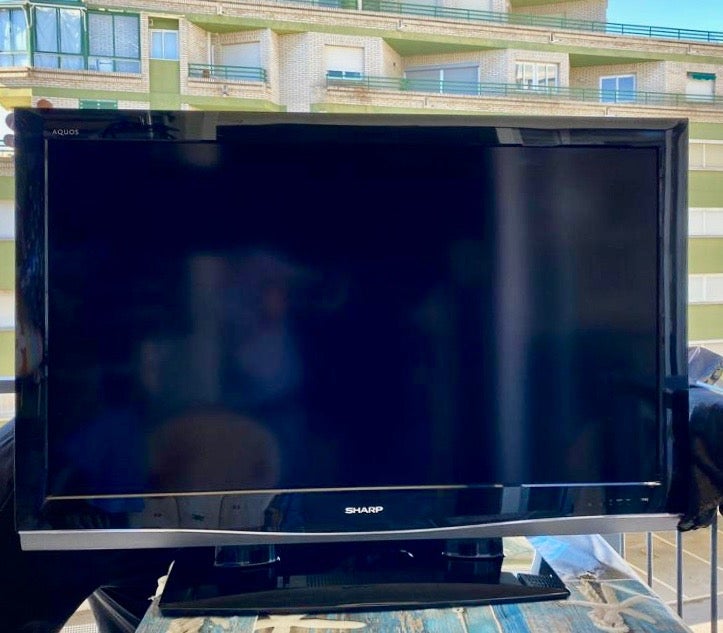 TV Sharp LCD 46