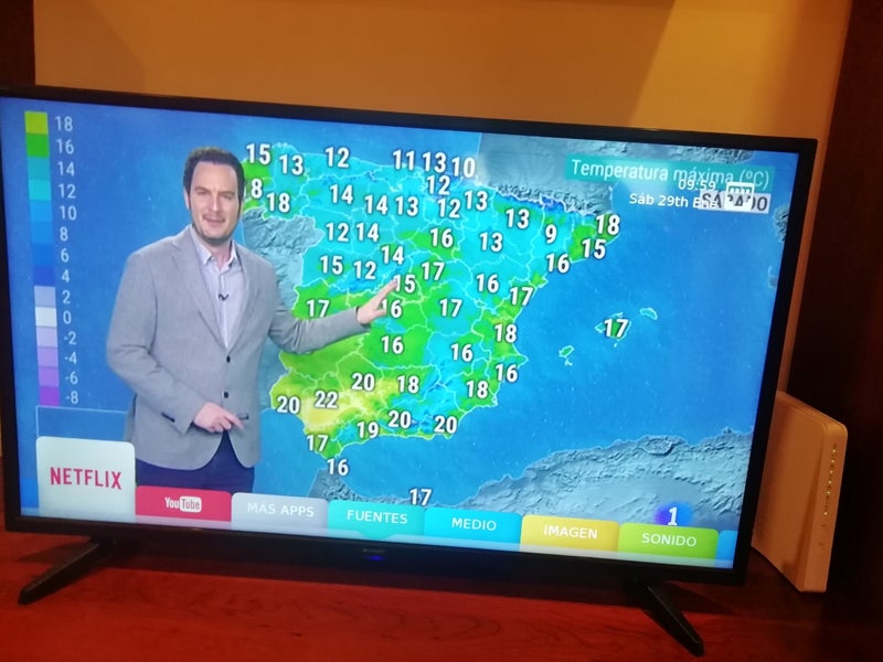 TV sharp smart tv 40