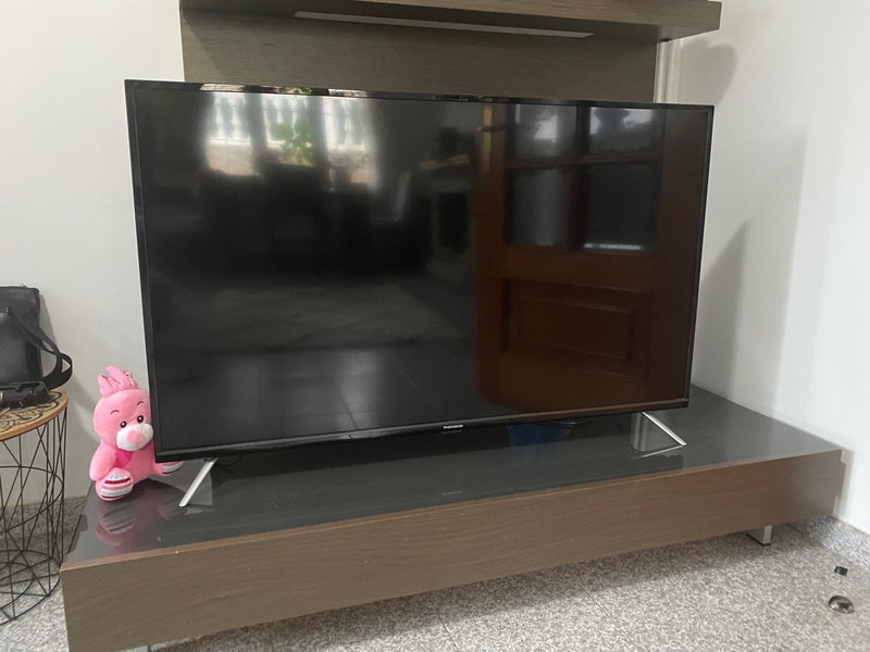 Tv Thompson 50UD6406