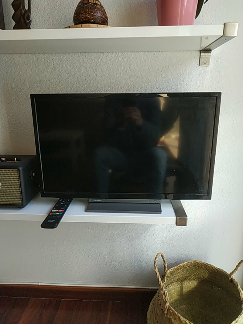 TV Toshiba ct-8556