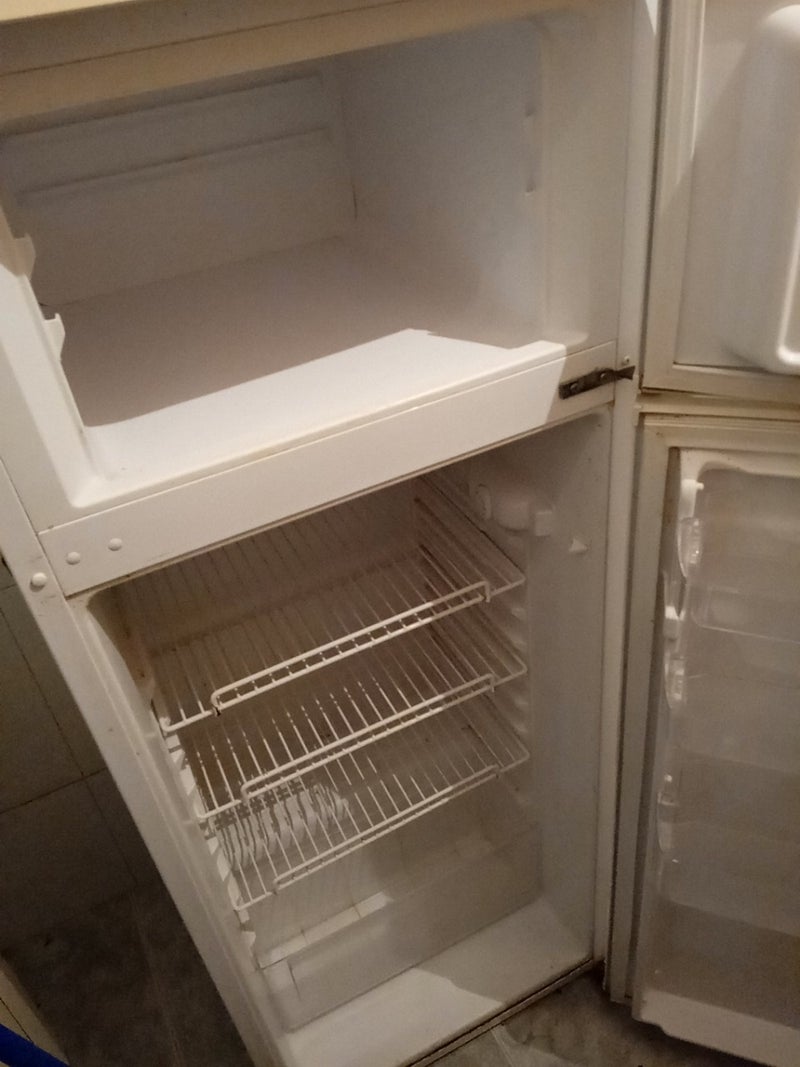 ! URGENTE HA 50 POR LA LAVADORA Y LA NEVERA .