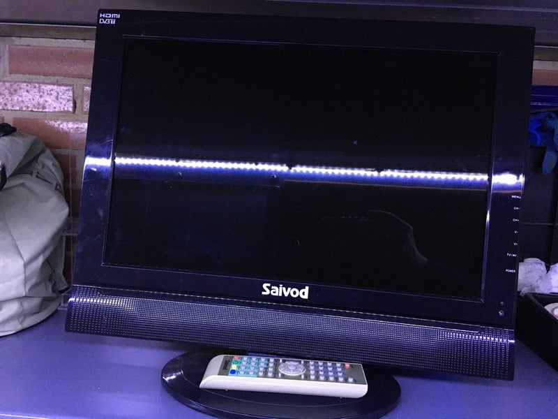 URGE VENTA TV con HDMI especial caravanas 12V