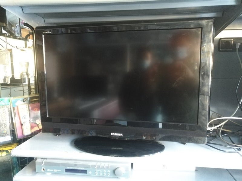 varias televisiónes