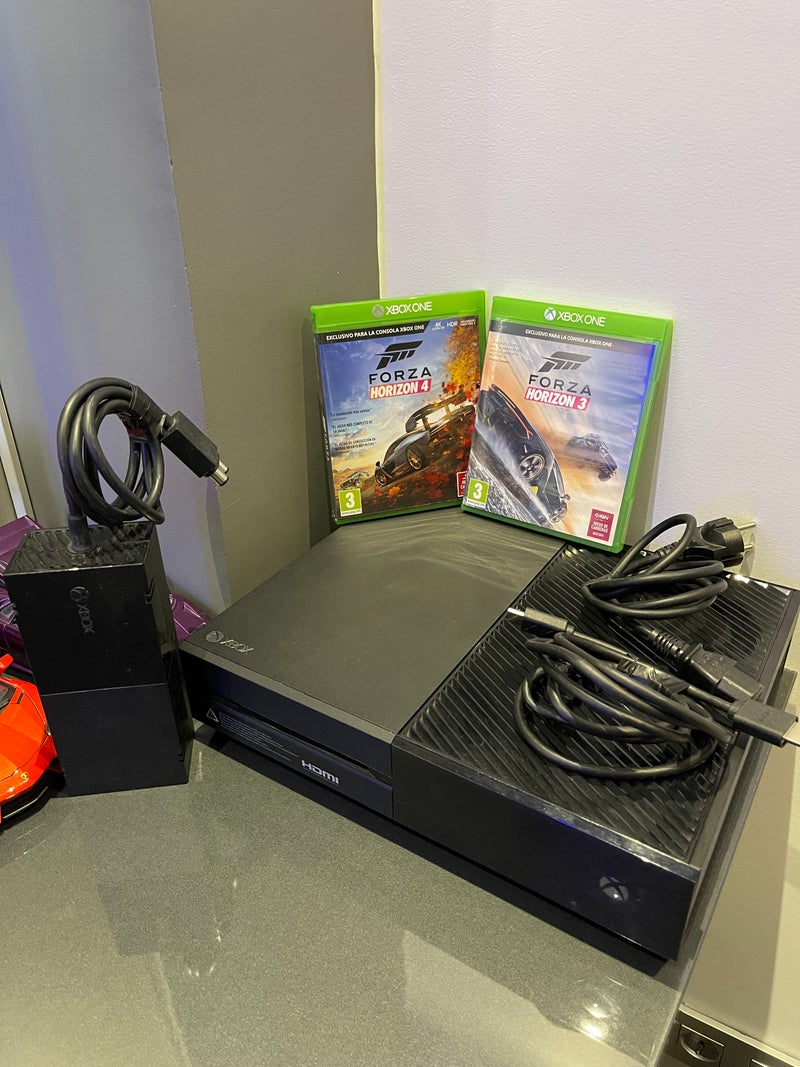 XBOX ONE , 1tb , 2 juegos