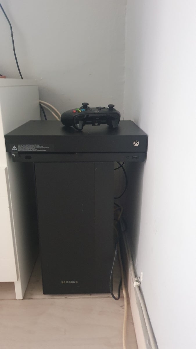 Xbox one X